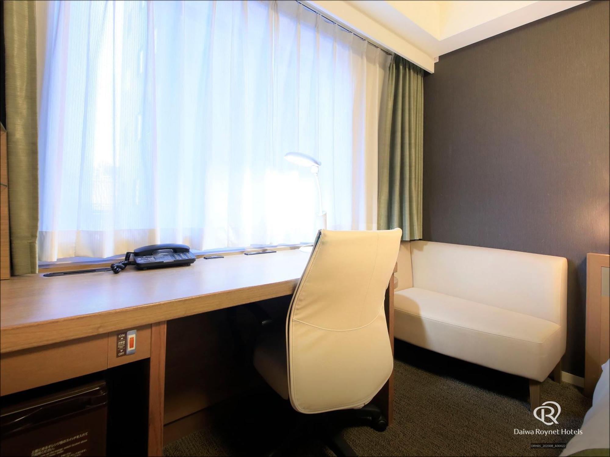 Daiwa Roynet Hotel Kyoto Shijo Karasuma Buitenkant foto